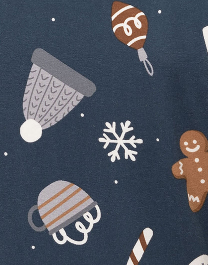 Gingerbread snowflake gift print cotton fabric detail for family pajamas - Alice Apparel