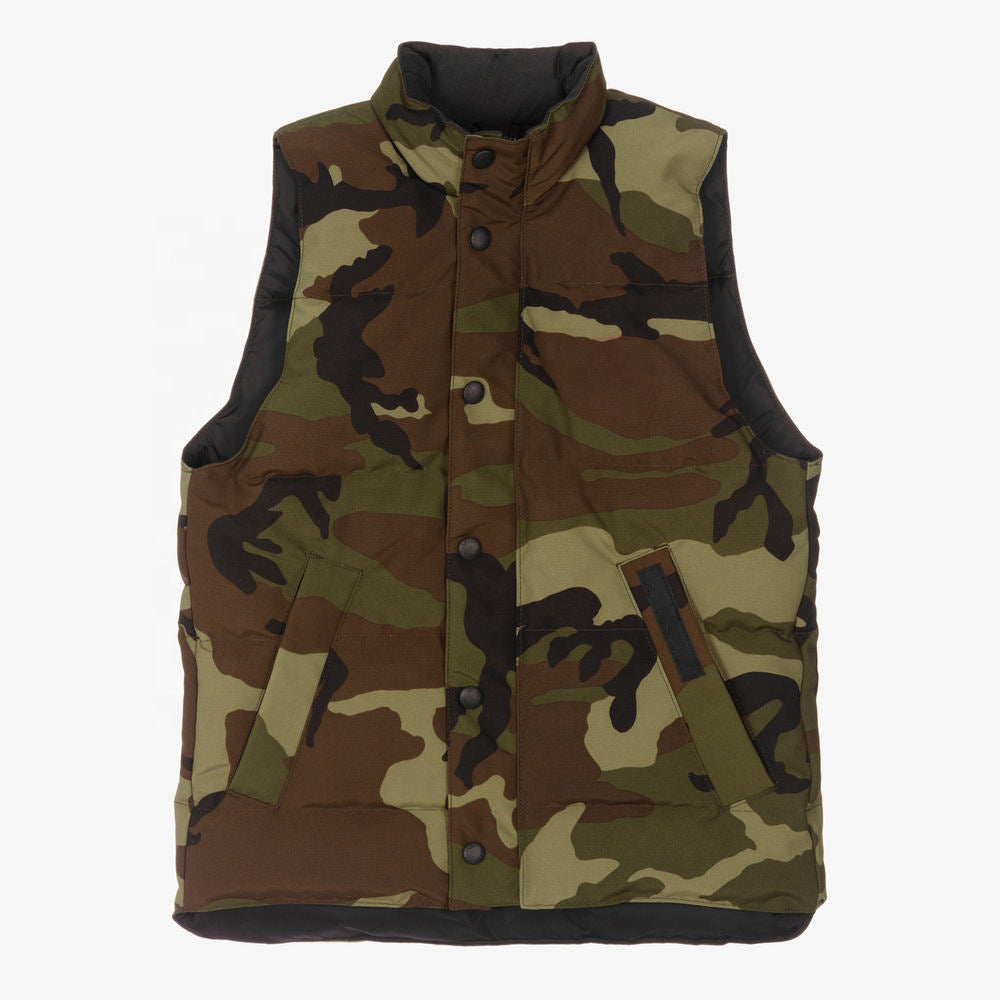 Camouflage kids padded stand collar vest with front snap-button closure